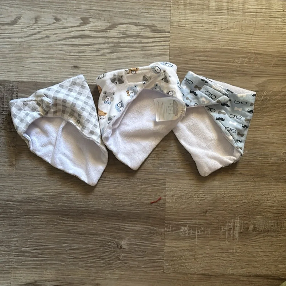 Petite L Amour Adorable Gray and White Baby Bandana Bibs Set